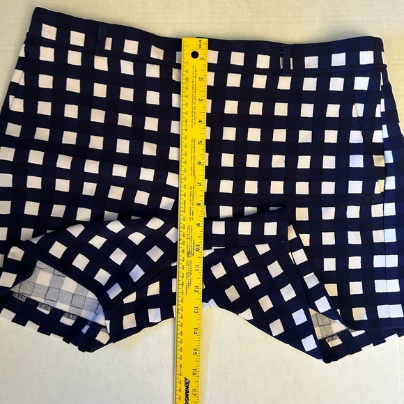 Banana Republic Blue&White Checkerd gingham casual flat front shorts Sz-10. T11 - Picture 9 of 11